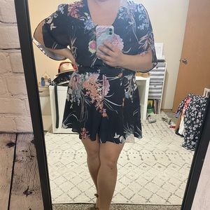 City Chic / Size 18 / Floral Romper